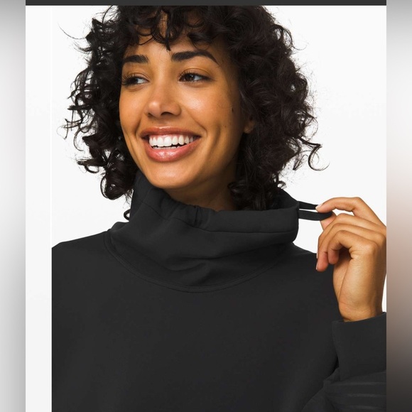 Lululemon Full Flourish Pullover
Black (First Release) - Picture 2 of 10